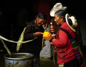 ཆོས་སྤྲུལ་འབྲོ་བ། ("Chötrül Drowa):  Sacred Waters