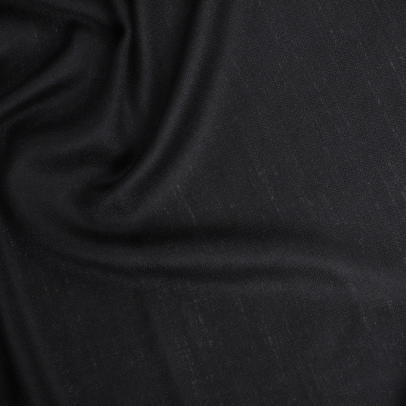 Perfect Diamond Woven Woolen Shawl